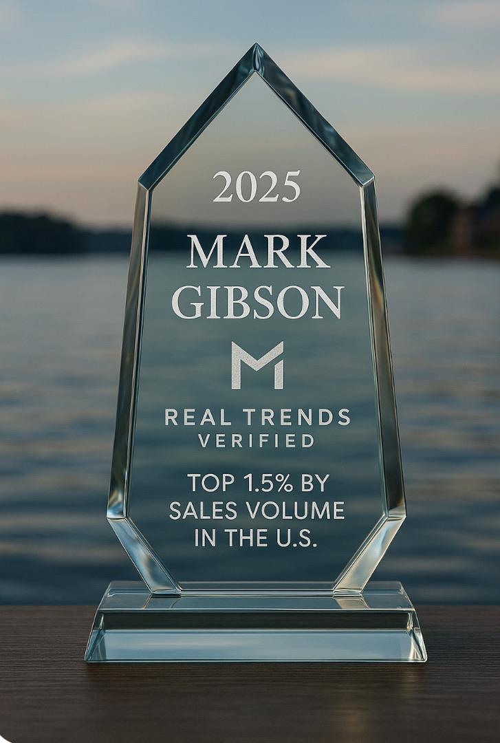 2025 RealTrends Verified - Top 1.5% of Real Estate Agents in USA